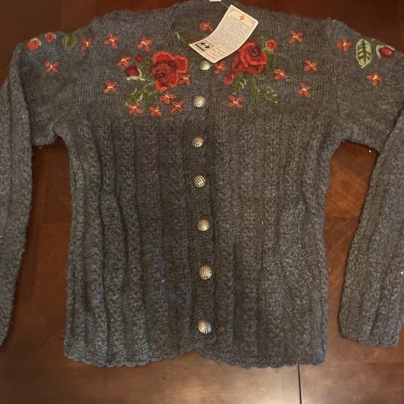 Lost Horizon Women Sweater Button Up 100% Wool Handmade Rare To Find fair trade - Picture 3 of 15